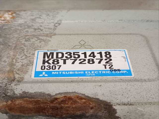 Foto 4ª: Centralita Motor ECU Mitsubishi L200 2500 TD MAGNUM 4-PTAS.) 99CV 73KW [4D56] (2000)