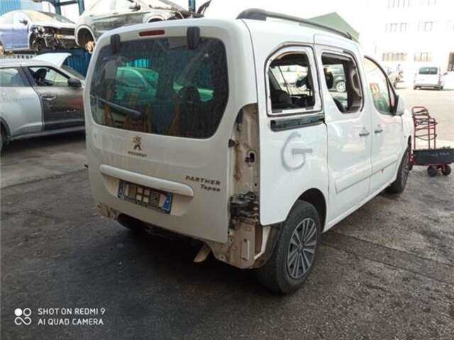 Foto 2ª: Mando Multifuncion Peugeot Partner 1.6 L1 [1.6 LTR. - 73 KW BLUE-HDI FAP] [BHY-BH02]