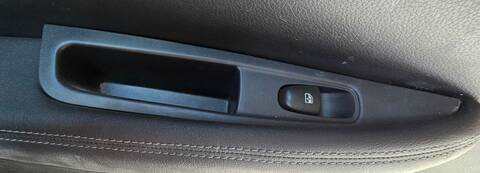 Botonera Elevalunas Nissan Qashqai N-STYLE 140CV 103KW