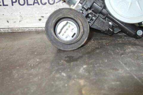Foto 3ª: Elevalunas Manual Trasero Derecho Toyota Rav4 EXECUTIVE 177CV 130KW (2012)