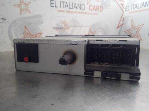 Foto 2ª: Sistema Audio Radio CD Mercedes Sprinter 2.2 CDI CAT 129CV 95KW CAJA CERRADA (1999)