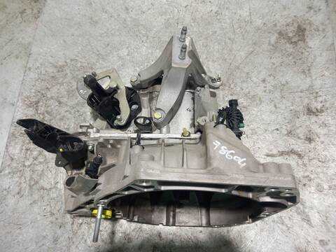 Foto 2ª: Caja Cambios Dacia Sandero TCE 90 B8M1 B8MA) 90CV 66KW [H4B408] (2018)