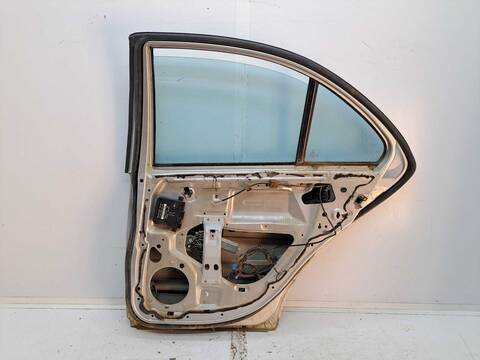 Foto 3ª: Puerta Trasera Derecha Mercedes Clase C 160 200 CDI 203.004) BERLINA 116CV 85KW [611962] (2000)
