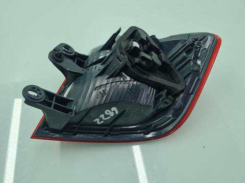 Foto 3ª: Piloto Trasero Izquierdo Bmw Serie 3 315 316D 116CV 85KW [N47D20C] (2013)