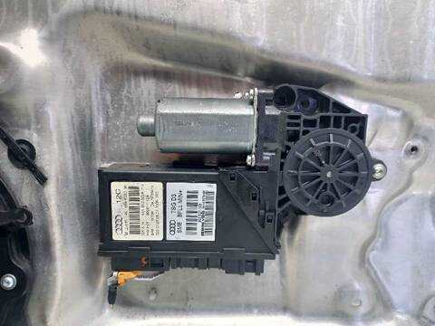 Foto 2ª: Elevalunas Eléctrico Delantero Derecho Audi A8 3.0 TDI QUATTRO 233CV 171KW [ASB] (2005)