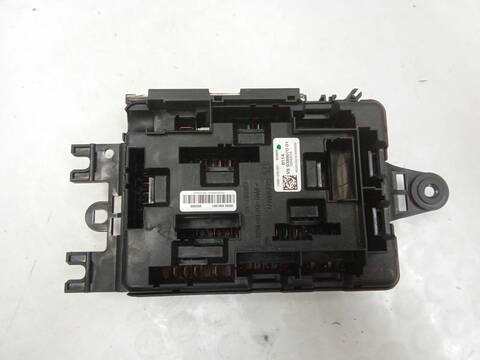 Caja Reles Fusibles Bmw Serie 3 318 2.0 D 150CV 110KW F30 F80)