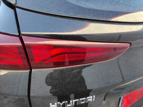 Piloto Portón Izquierdo Hyundai Kona D4FE