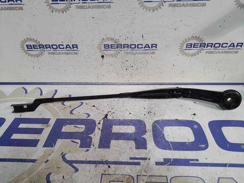 Foto 3ª: Brazo Limpia Delantero Izquierdo Ford Focus 1.6 TDCI CAT 95CV 70KW (2010)
