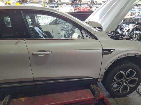 Puerta Delantera Derecha Renault Arkana TECHNO 140CV 103KW