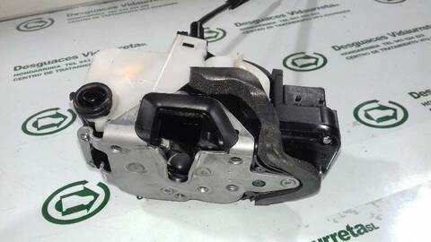 Foto 2ª: Cerradura Puerta Trasera Derecha Opel Astra EXCELLENCE 131CV 96KW [A17DTS] (2013)