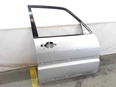 Foto 2ª: Puerta Delantera Derecha Mitsubishi Montero 3.2 DI-D 160CV [4M41] (2006)