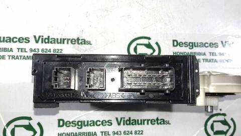 Foto 3ª: Elevalunas Eléctrico Delantero Izquierdo Peugeot 807 2.0 HDI FAP CAT 107CV 79KW [RHTDW10ATED4] (2004)