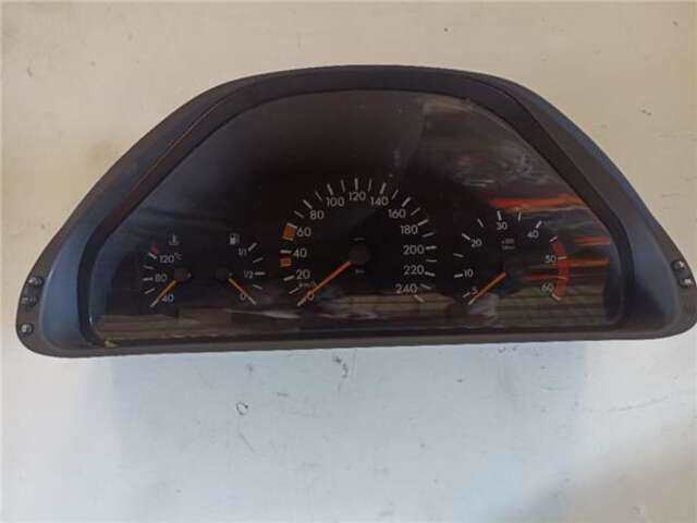 Cuadro de Instrumentos Mercedes Clase E 180 2.2 200 CDI (210.007) [2.2 LTR. - 75 KW CDI CAT]