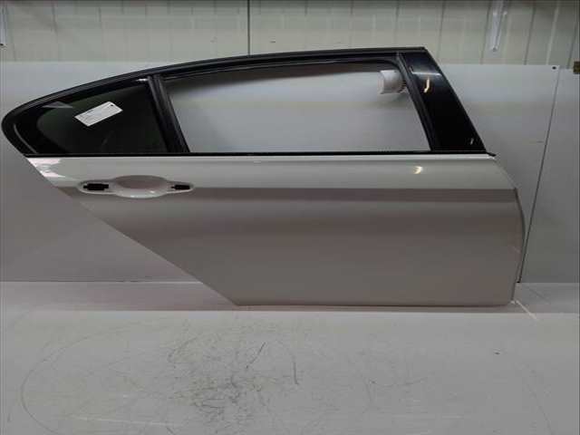 Foto 2ª: Puerta Trasera Derecha Bmw Serie 3 315 B48 252 CV 185KW [B48B20A] (2017)