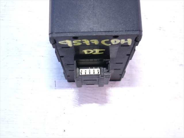 Foto 3ª: Botonera Elevalunas Audi A4 2.0 G 2000-2004 [ALT] (2003)
