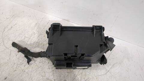 Foto 2ª: Caja Reles Fusibles Opel Corsa 1.3 CDTI L08 L68) 75CV 55KW [A 13 DTC,Z 13 DTJ] (2014)