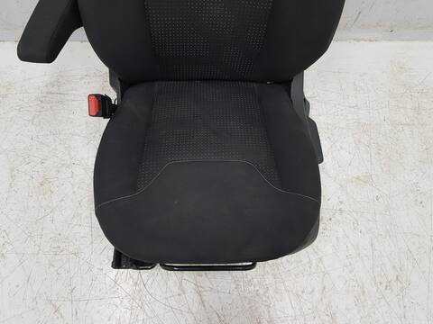 Foto 2ª: Asiento Delantero Izquierdo Ford Transit AMBIENTE (2013)