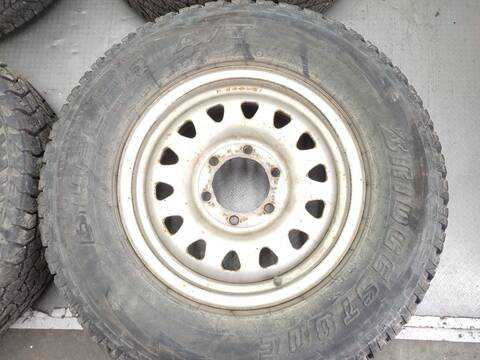 Foto 3ª: Juego LLantas Mitsubishi L200 2.5 TD 4WD K74T) 99CV 73KW [4D56] (1999)