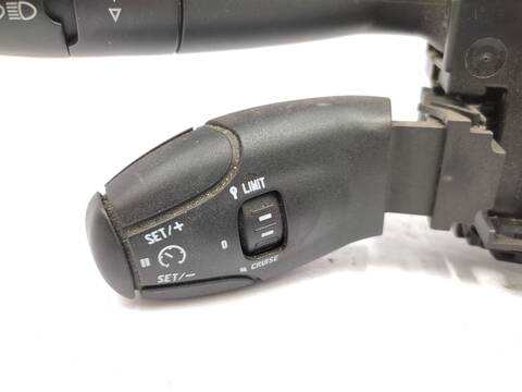 Foto 2ª: Mando Multifuncion Peugeot 308 1.6 HDI 112CV 82KW [9H05] (2012)