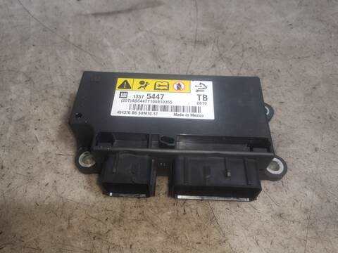 Foto 1ª: Centralita Airbag Opel Insignia A18XER BERLINA (2010)