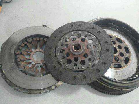 Foto 2ª: Volante Motor Renault Trafic 2.5 DCI DIESEL FAP CAT 114CV 84KW (2001)