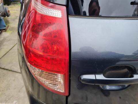 Foto 2ª: Piloto Trasero Izquierdo Toyota Rav4 EXECUTIVE 136CV 100KW [2AD] (2008)