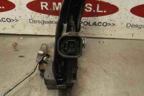 Foto 4ª: Cerradura Puerta Trasera Derecha Toyota Rav4 2.0 16V CAT 150CV 110KW [1AZFE] (2000)