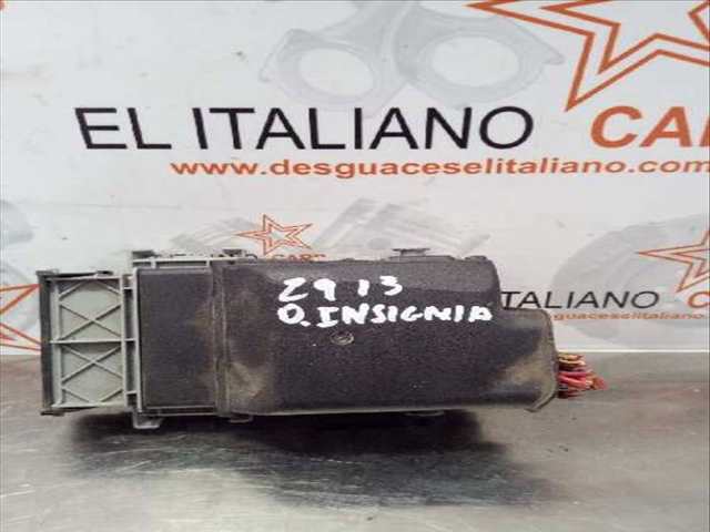 Foto 2ª: Caja Reles Fusibles Opel Insignia COSMO BERLINA 131CV 96KW [A20DTH] (2010)