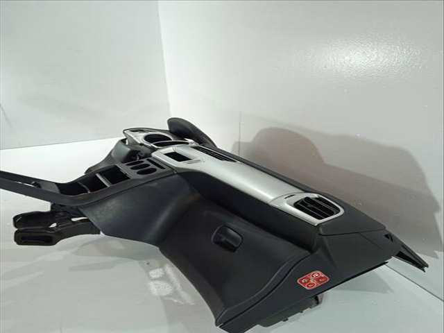 Foto 3ª: Salpicadero Citroen C3 1.4 HDI 70 SC8HZC SC8HR0 SC8HP4) 68CV 50KW [8HP (DV4C),8HR (DV4C),8HZ (DV4TD)] (2011)