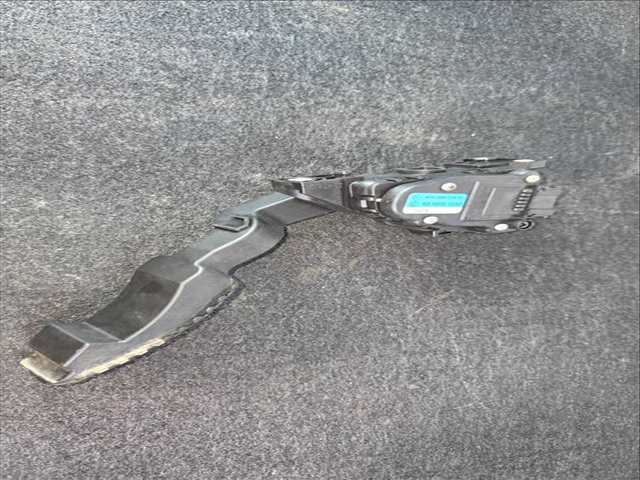 Foto 3ª: Pedal Acelerador Renault Laguna AUTHENTIQUE 120CV 88KW (2001)