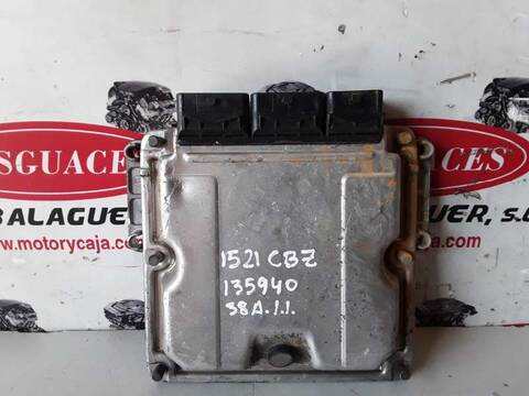 Foto 2ª: Centralita Motor ECU Nissan Interstar CAJA CERRADA L 1H1 BATALLA CORTA 3 3T 114CV (2003)