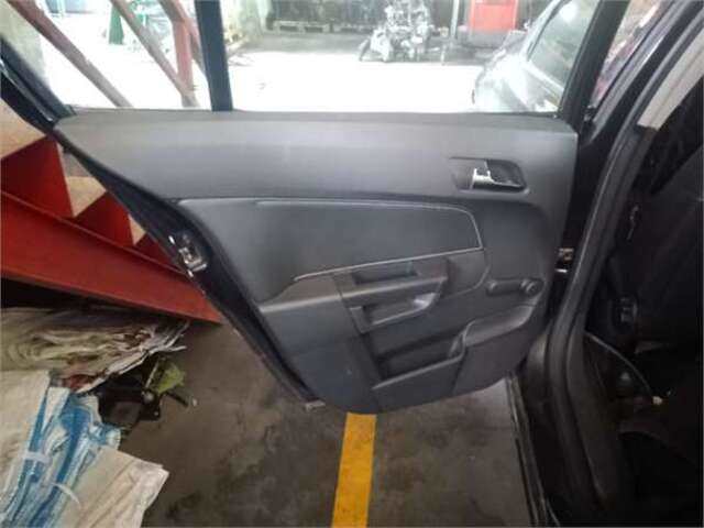 Foto 2ª: Puerta Trasera Izquierda Opel Astra 1.9 CDTI [Z 19 DT]