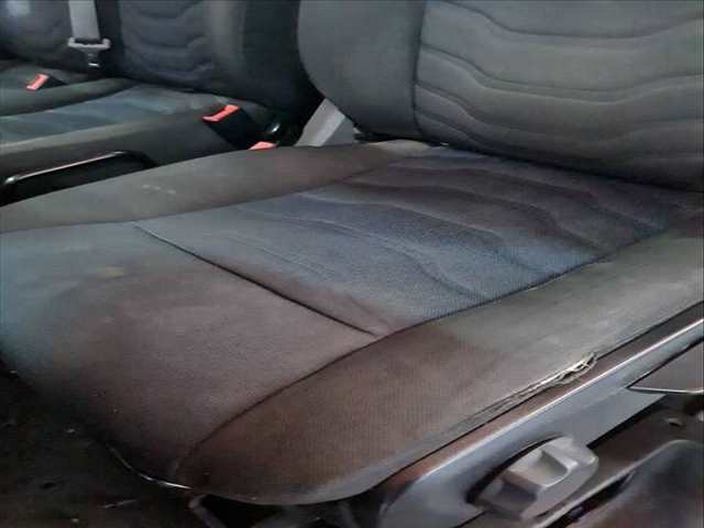 Foto 4ª: Asiento Delantero Izquierdo Iveco Daily NATURALPOWER 35S14 35C14 40C14 50C14 60C14 65C14 ... 136CV 100KW FURGONETA [F1CFA401C] (2021)