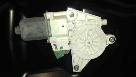 Foto 2ª: Elevalunas Eléctrico Delantero Izquierdo Mercedes Clase ML 320 3.0 CDI W164) 224CV 165KW 164.122) (2005)