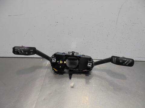 Mando Multifuncion Skoda Kamiq ACTIVE 115CV 85KW