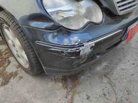 Foto 2ª: Paragolpes Delantero Mercedes Clase C 160 612962 BERLINA (2003)