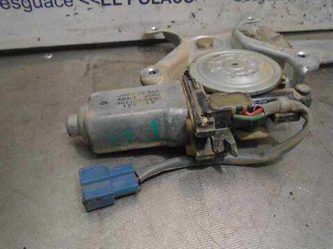 Foto 3ª: Elevalunas Manual Trasero Derecho Ford Ranger 2.5 12V TD CAT 109CV 80KW [WL] (2000)