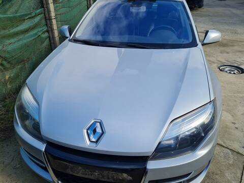Capot Renault Laguna DYNAMIQUE TOMTOM III 110CV 81KW