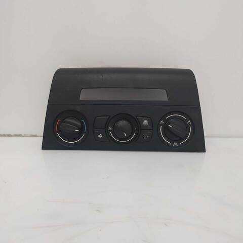 Foto 2ª: Mando Climatizador Bmw Serie 1 114 118 D (2006)