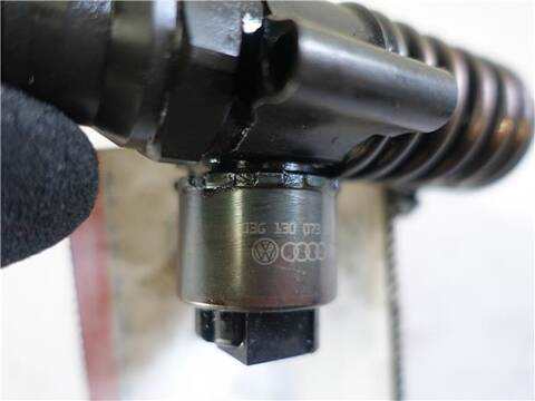Foto 3ª: Inyectores Audi A3 2.0 TDI 16V 140CV 103KW [BKD] (2003)