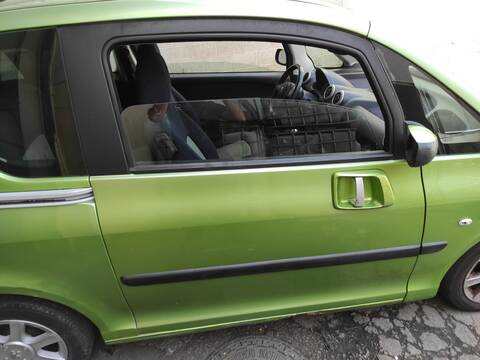 Foto 1ª: Puerta Delantera Derecha Peugeot 1007 8HZ (2006)