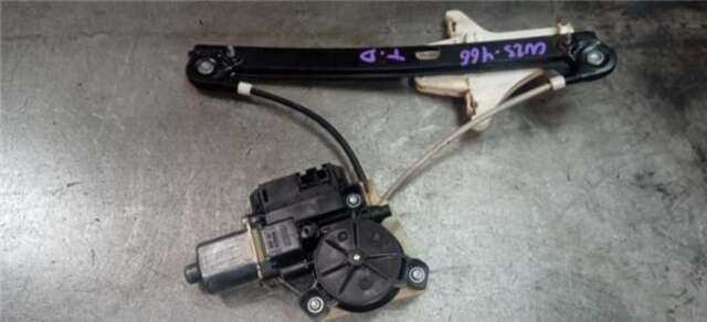 Foto 2ª: Elevalunas Eléctrico Trasero Derecho Honda Crv 2.0 (RD8)(2002 _) [K20A4]
