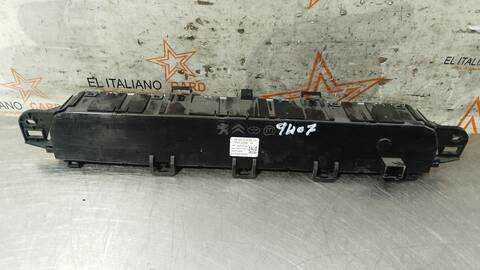 Foto 3ª: Mando Climatizador Peugeot Expert ASPHALT STANDARD 119CV 88KW FURGON [YHV] (2023)