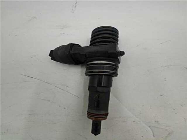 Foto 2ª: Inyectores Volkswagen Golf 1.9 ADVANCE [1.9 LTR. - 77 KW TDI] [BXE]