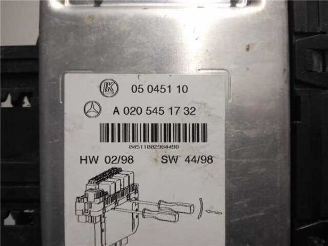 Foto 3ª: Caja Reles Fusibles Mercedes Clase S 220 4.3 430 (220.070) [4.3 LTR. - 205 KW V8 24V CAT] [M 113.941]