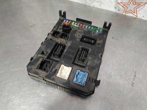 Foto 2ª: Caja Reles Fusibles Peugeot 407 PREMIUM 204CV 150KW [UHZ] (2006)