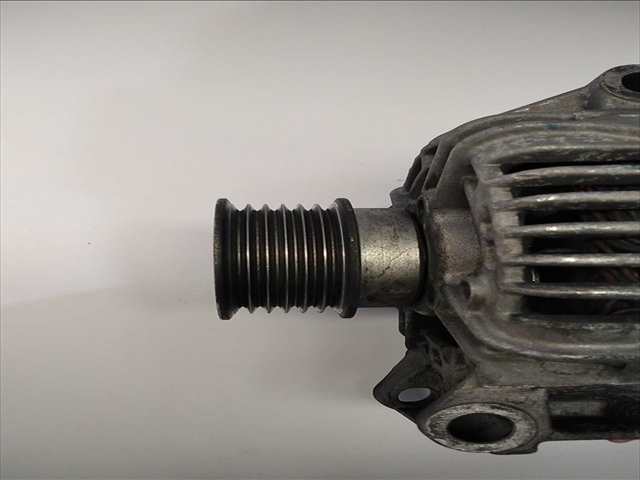 Foto 2ª: Alternador Renault Scenic 1.9 DIESEL [D/F9QK7] (2002)