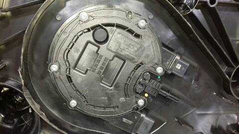 Foto 2ª: Deposito de Combustible Mercedes Clase V 200 V 200/220 CDI 250 CDI/BT AVANTGARDE 447.813) 163CV 120KW (2014)