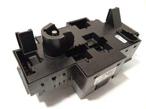 Foto 3ª: Caja Reles Fusibles Mercedes Clase G 230 GLC 250 D 4MATIC 253.909) 204CV 150KW [651921] (2018)