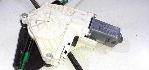 Foto 3ª: Elevalunas Eléctrico Delantero Derecho Audi A4 E 136CV 100KW [CAGB] (2000)